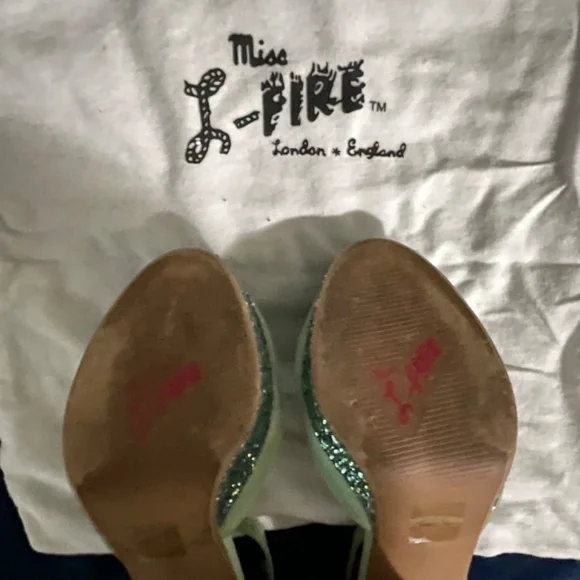 COPY - Strawberry platform sandal (Miss L Fire 36/6) - Picture 6 of 6